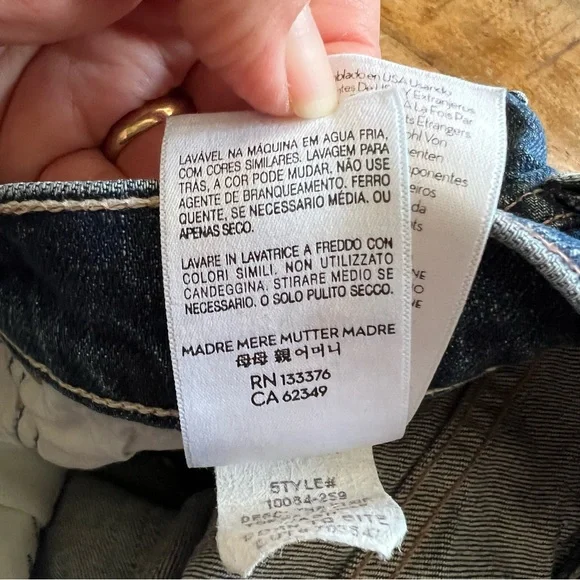 Mother Denim Distressed Shorts Size 27
I - Picture 12 of 14